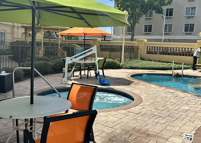 La Quinta Inn And Suites By Wyndham, Ocala