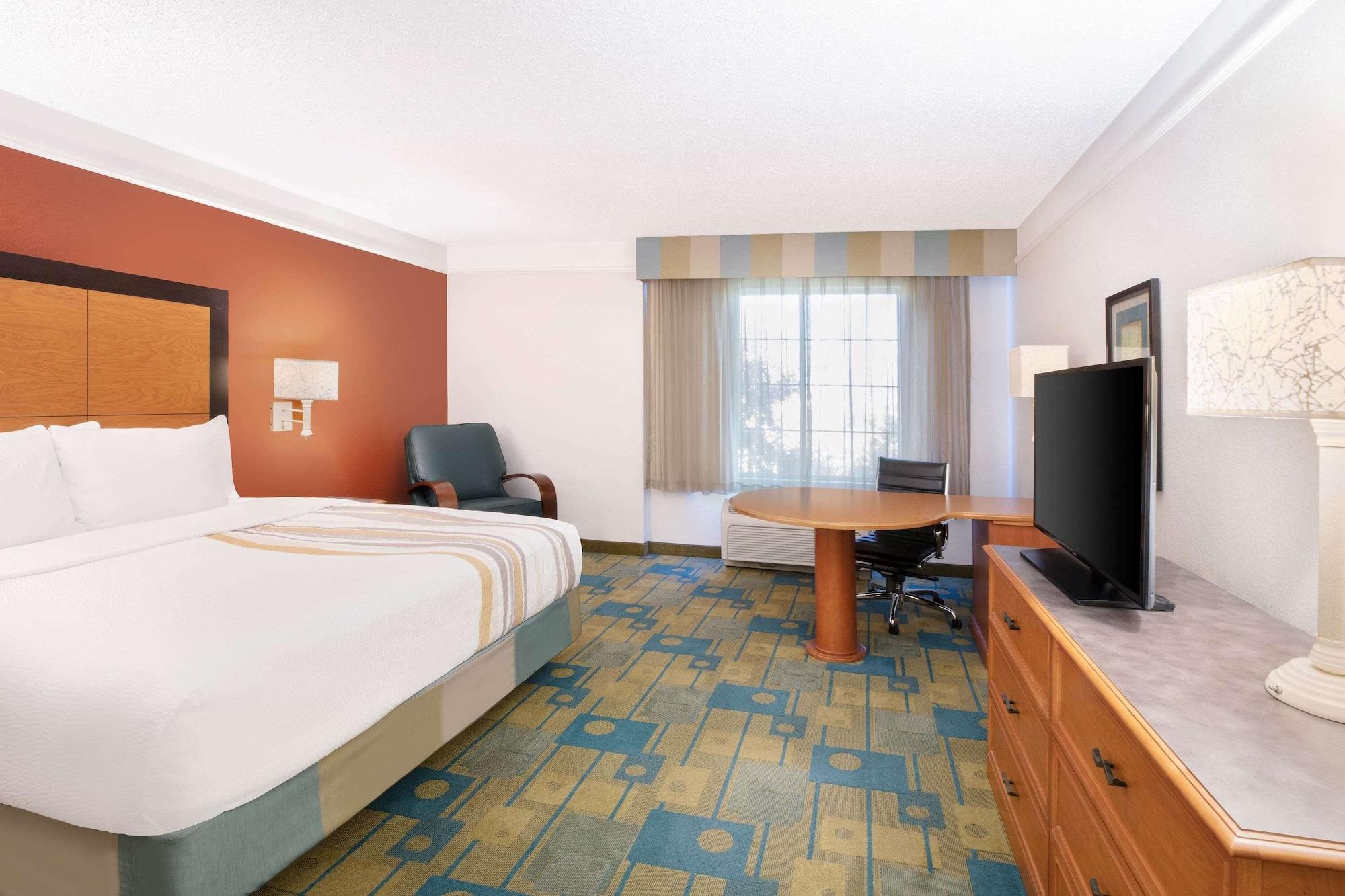 Hotel La Quinta And By Wyndham, 3*
