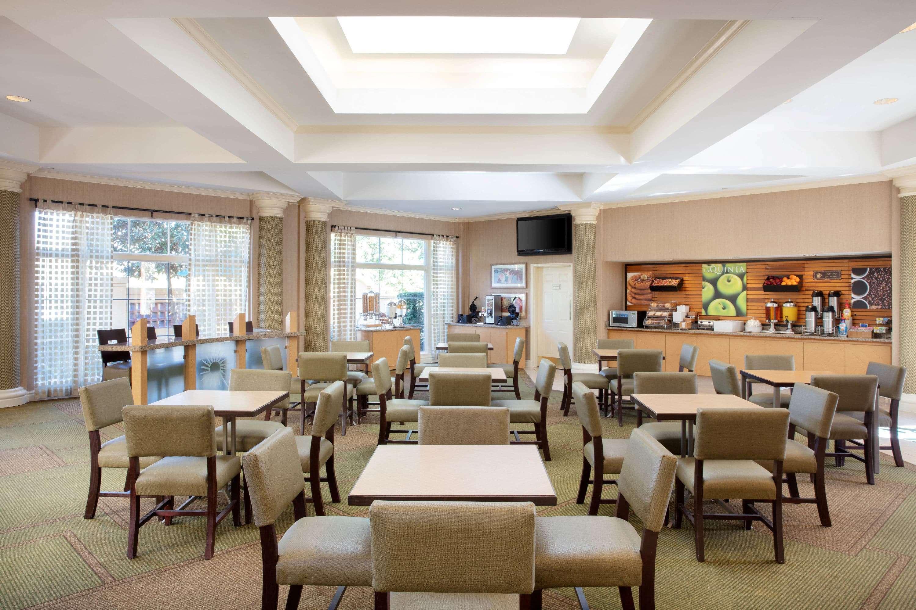 Hotel La Quinta And By Wyndham, 3*