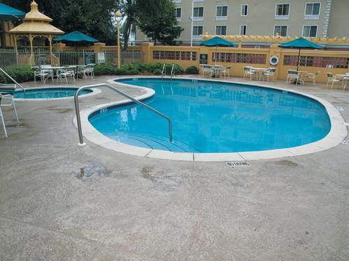 La Quinta And By Wyndham,