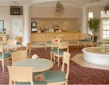 La Quinta And By Wyndham, 3*